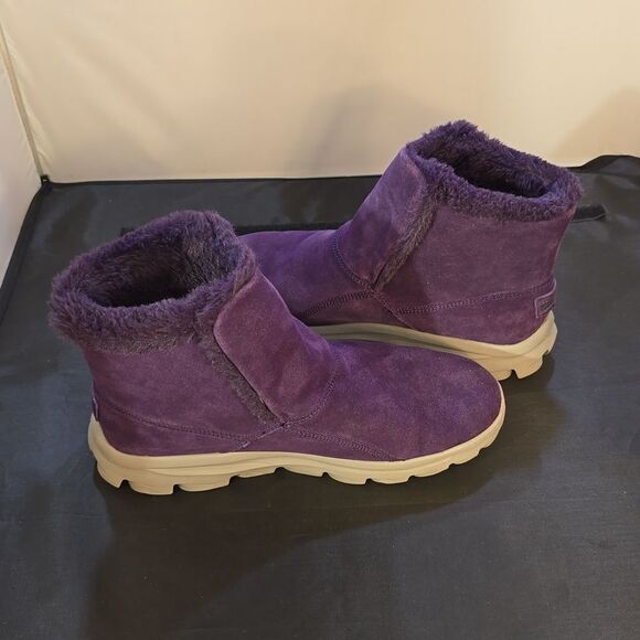 SKECHERS WOMEN'S ON THE GO JOY BUNDLE UP COZY ANKLE BOOTS - Picture 6 of 16